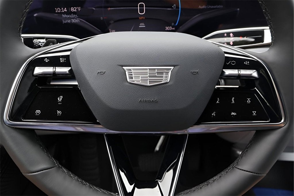 2025 Cadillac LYRIQ Luxury 1