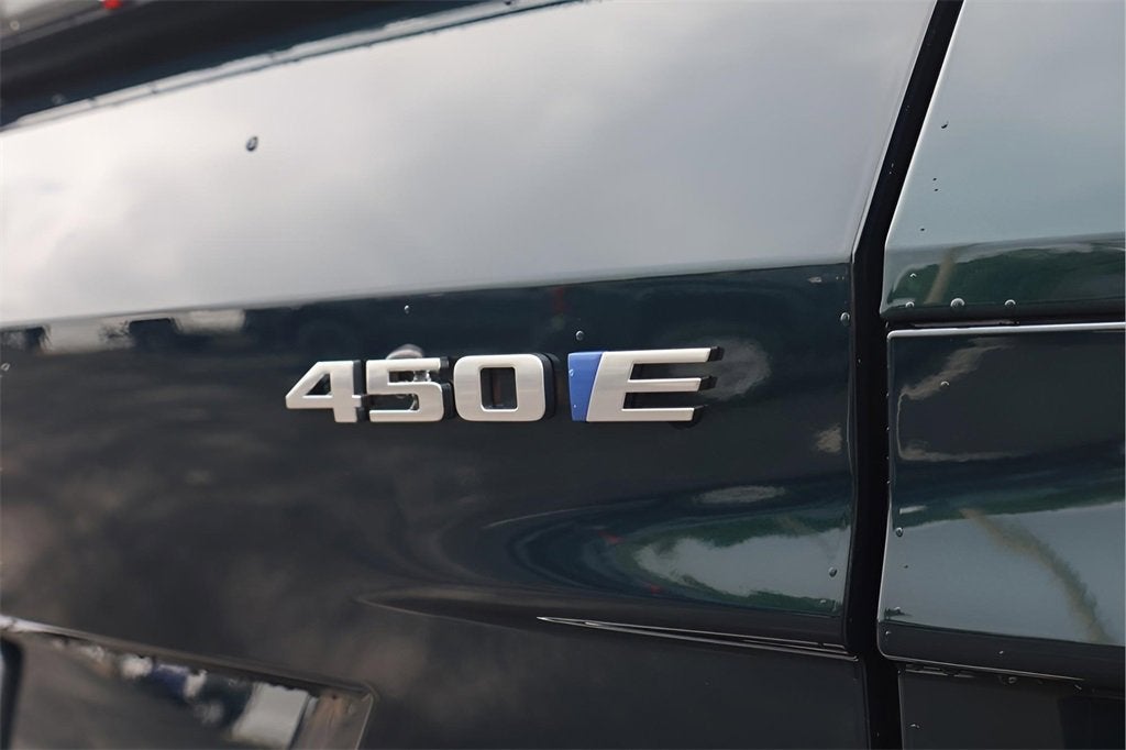 2025 Cadillac LYRIQ Luxury 1