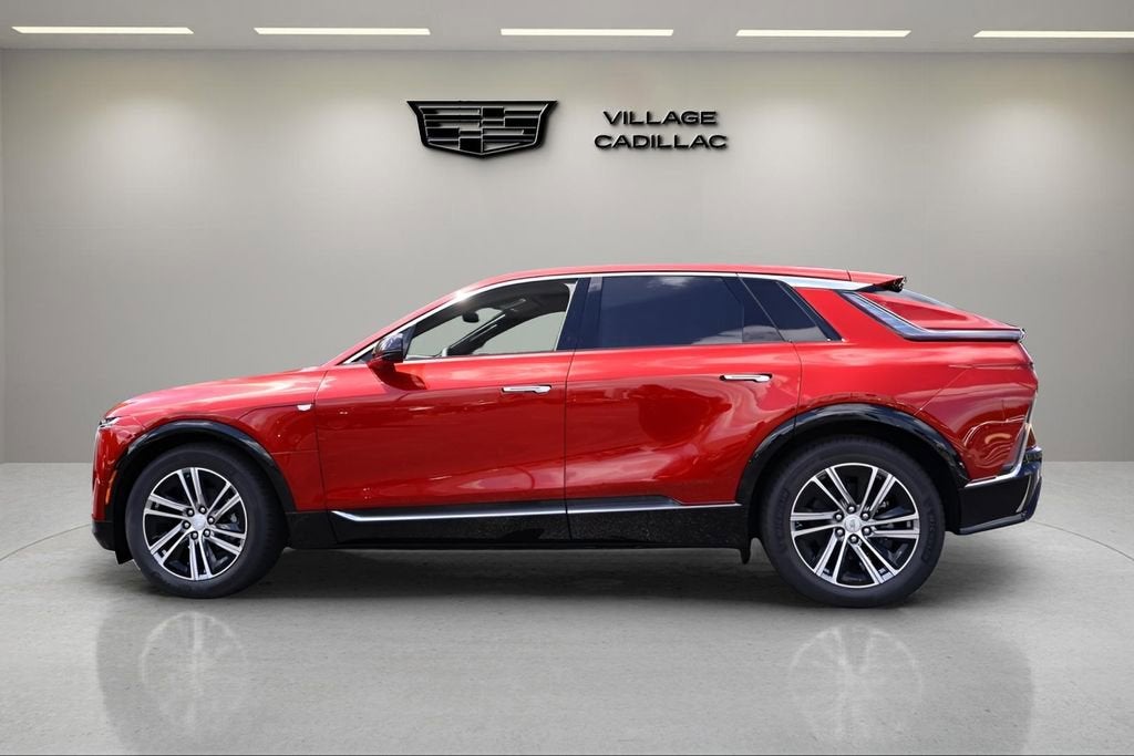 2025 Cadillac LYRIQ Luxury 1