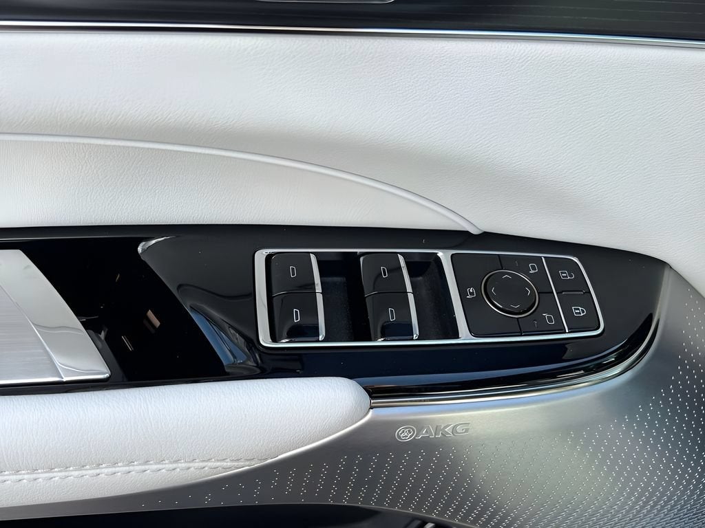 2026 Cadillac LYRIQ Premium Luxury