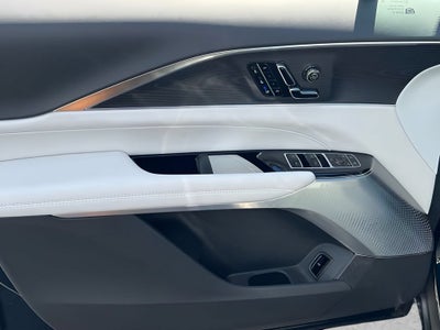 2026 Cadillac LYRIQ Premium Luxury