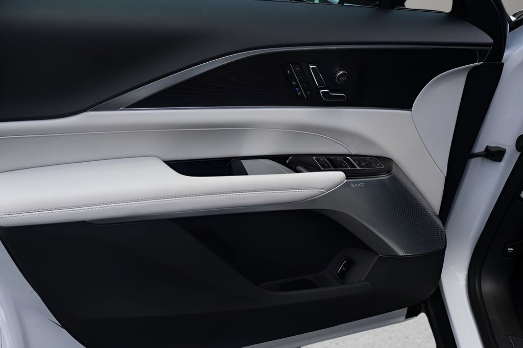 2026 Cadillac LYRIQ Premium Luxury