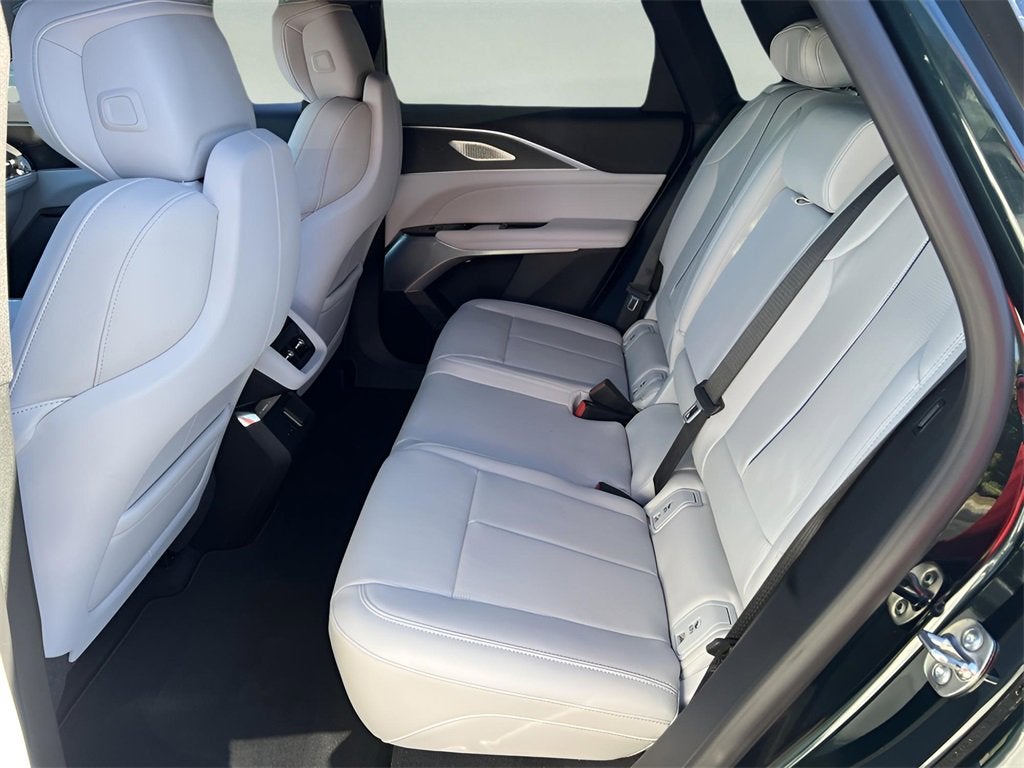 2026 Cadillac LYRIQ Premium Luxury