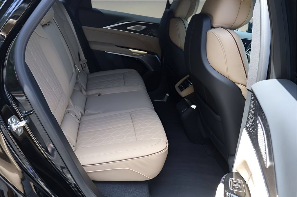 2026 Cadillac LYRIQ Signature Luxury