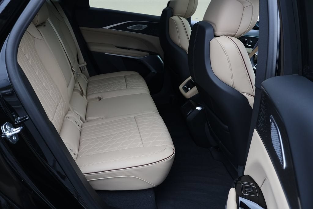 2026 Cadillac LYRIQ Signature Sport