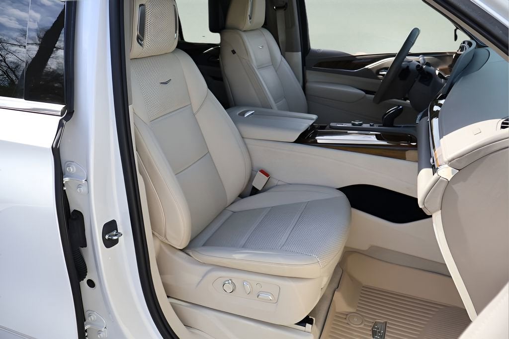 2023 Cadillac Escalade Premium Luxury Platinum