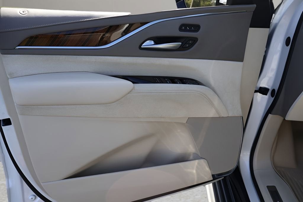 2023 Cadillac Escalade Premium Luxury Platinum