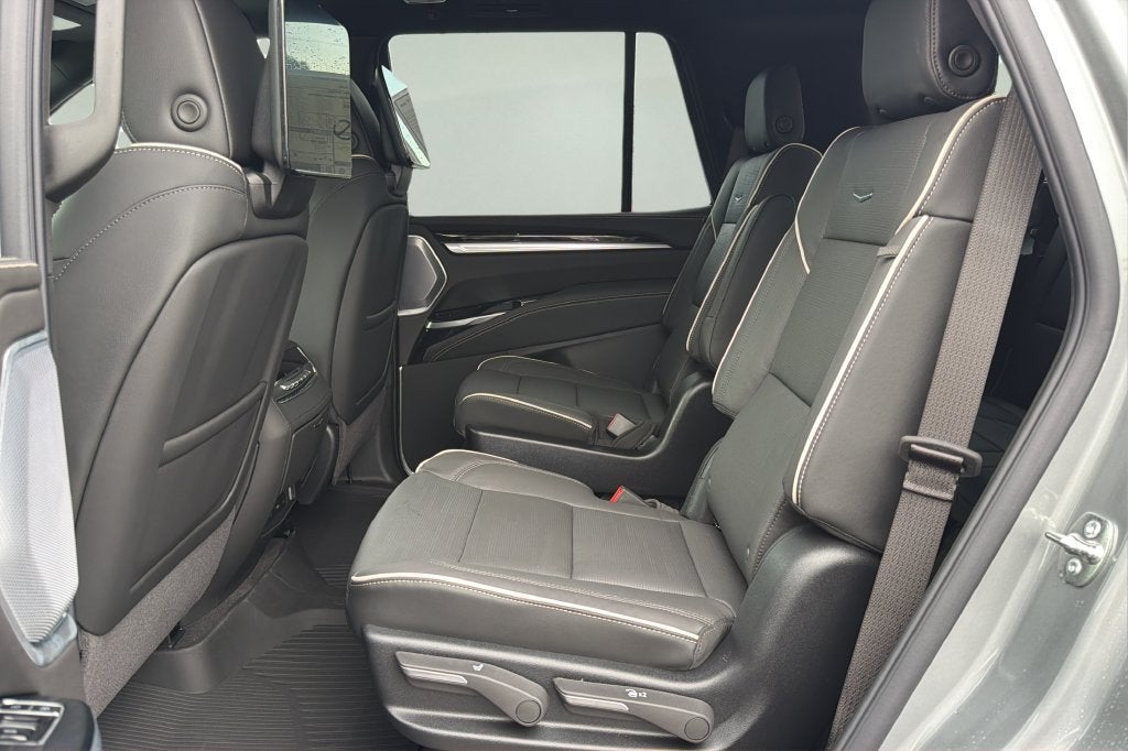 2027 Cadillac Escalade Luxury