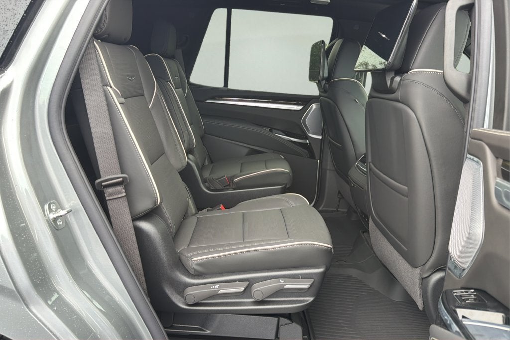 2027 Cadillac Escalade Luxury