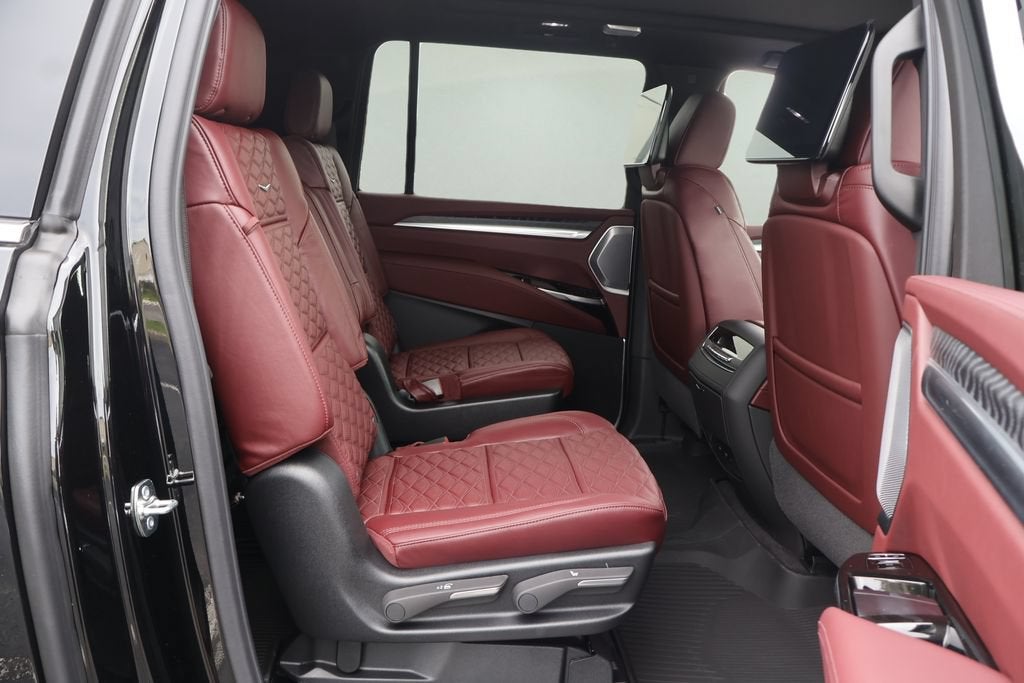 2026 Cadillac Escalade ESV Luxury
