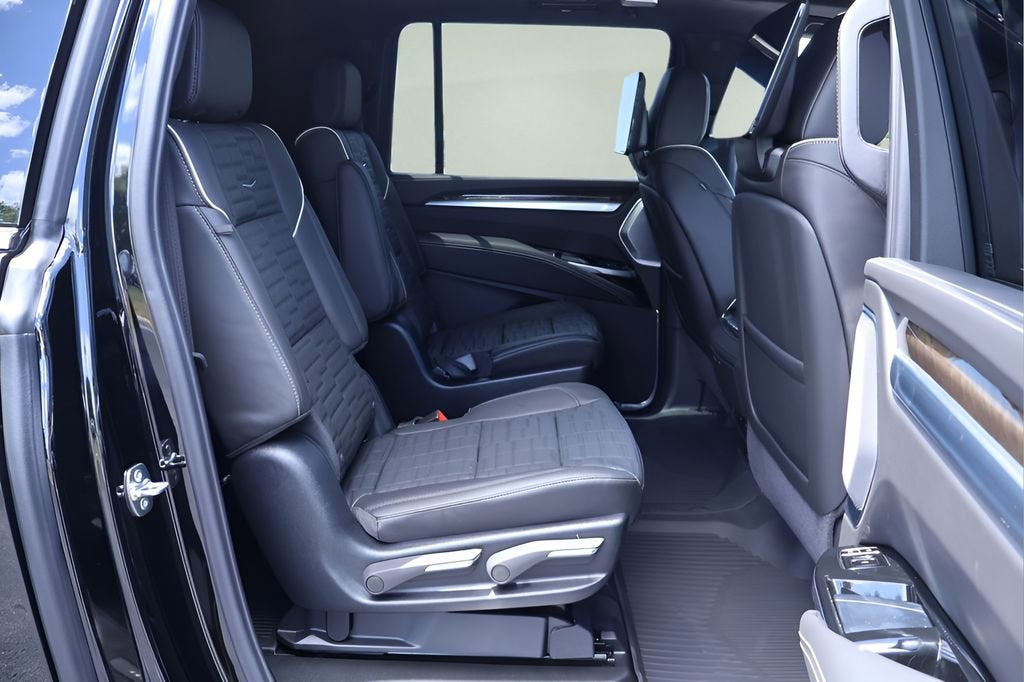 2026 Cadillac Escalade ESV Platinum Luxury