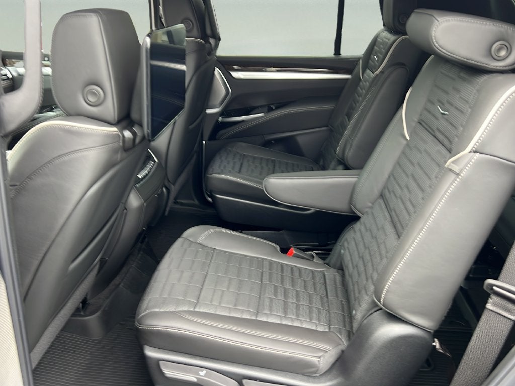 2027 Cadillac Escalade Platinum Sport