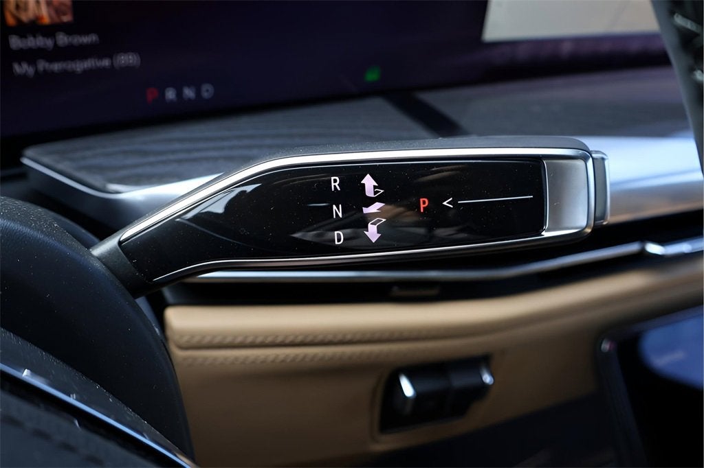 2025 Cadillac ESCALADE IQ Luxury 2