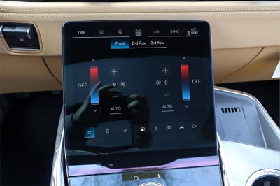 2025 Cadillac ESCALADE IQ Luxury 2