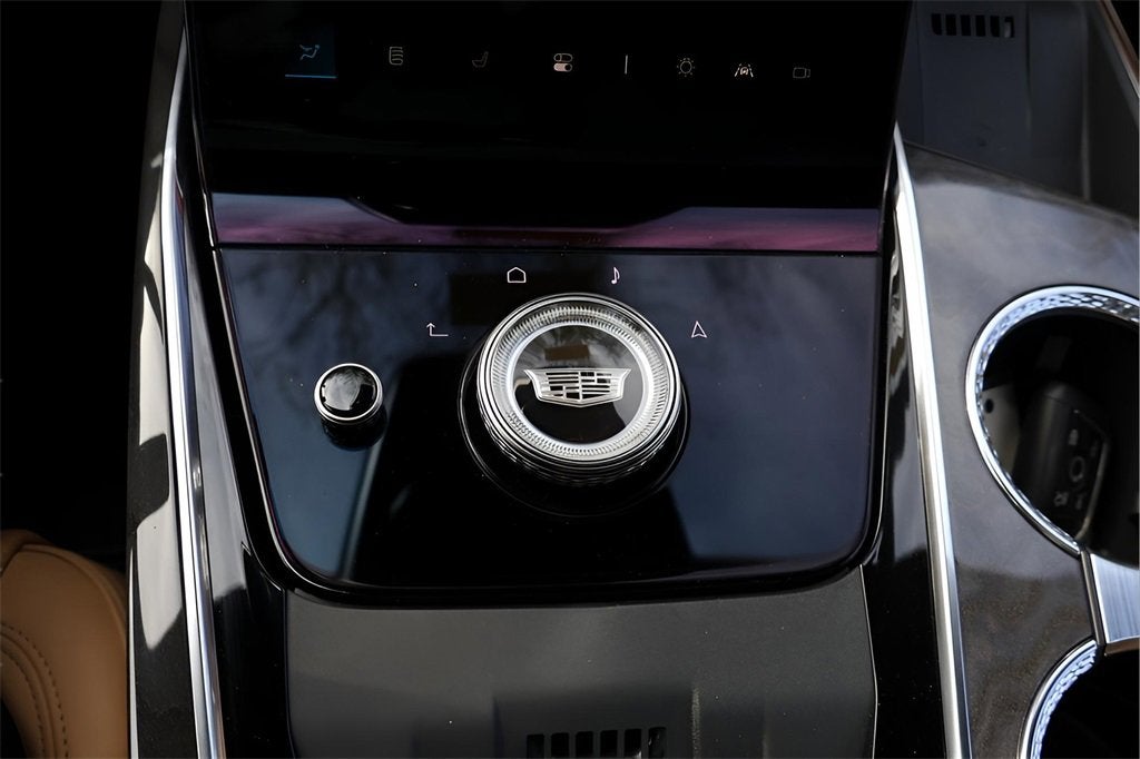 2025 Cadillac ESCALADE IQ Luxury 2
