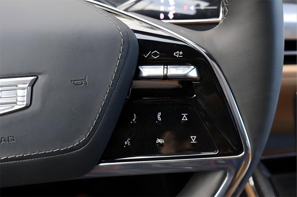 2025 Cadillac ESCALADE IQ Luxury 2