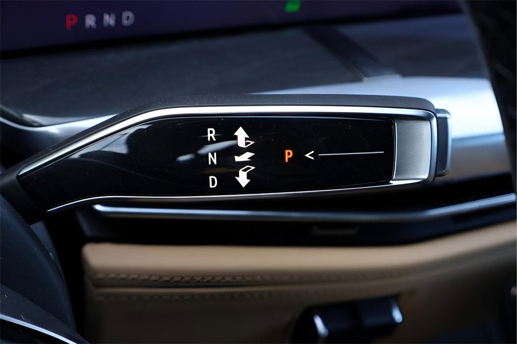 2025 Cadillac ESCALADE IQ Luxury 2