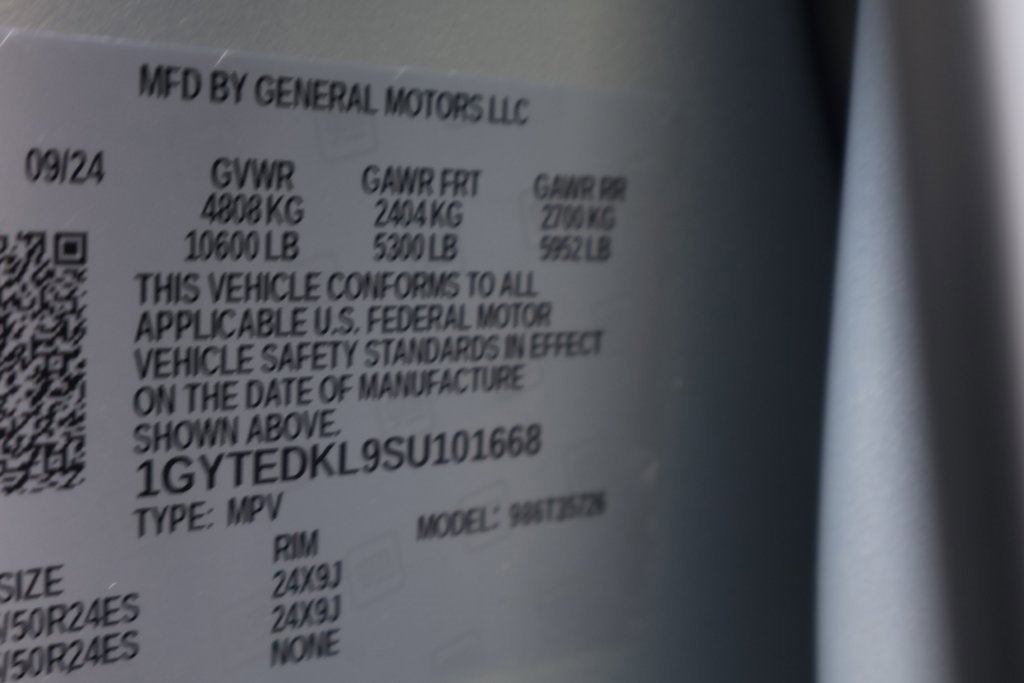 2025 Cadillac ESCALADE IQ Luxury 2