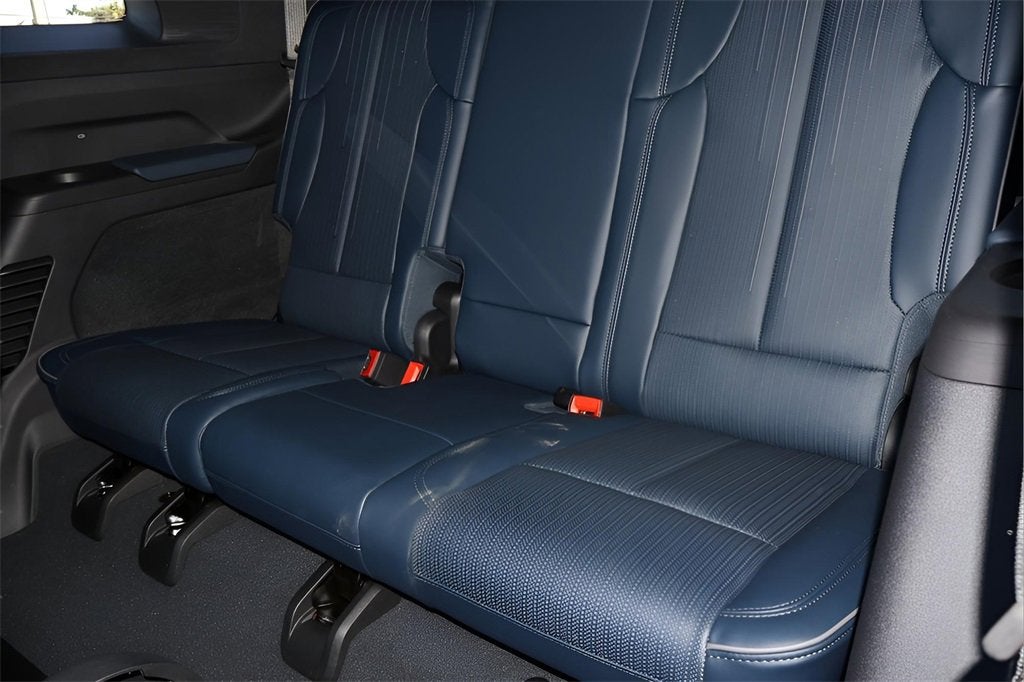 2025 Cadillac ESCALADE IQ Luxury 2