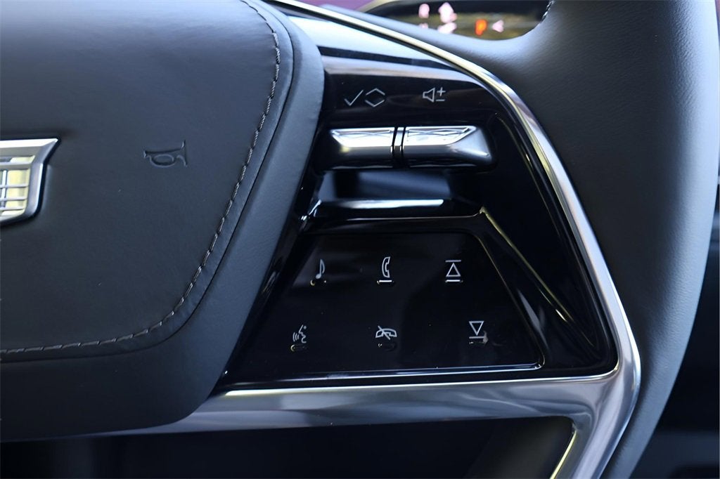 2025 Cadillac ESCALADE IQ Luxury 2