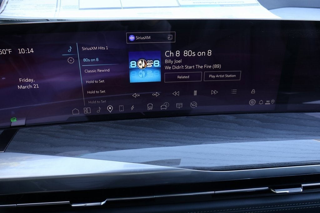 2025 Cadillac ESCALADE IQ Luxury 2