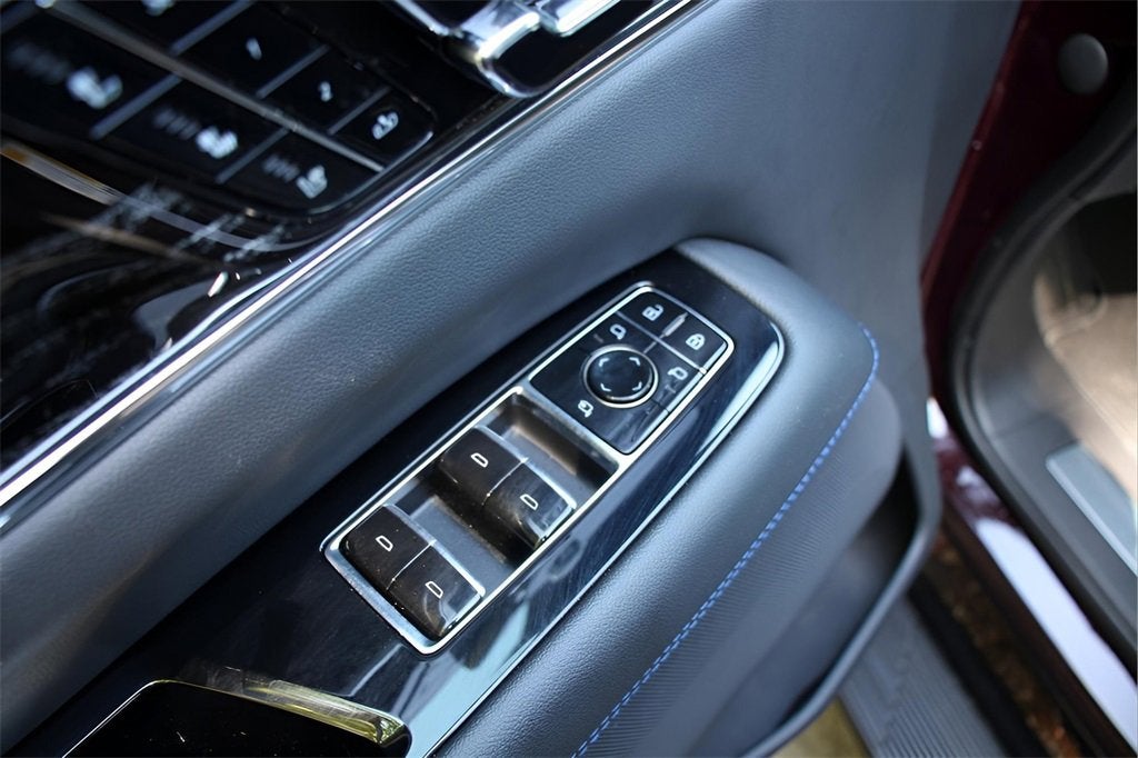 2025 Cadillac ESCALADE IQ Sport 1