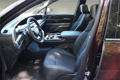 2025 Cadillac ESCALADE IQ Sport 1