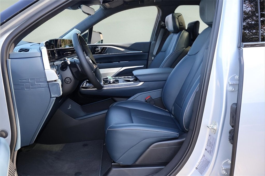 2025 Cadillac ESCALADE IQ Sport 2