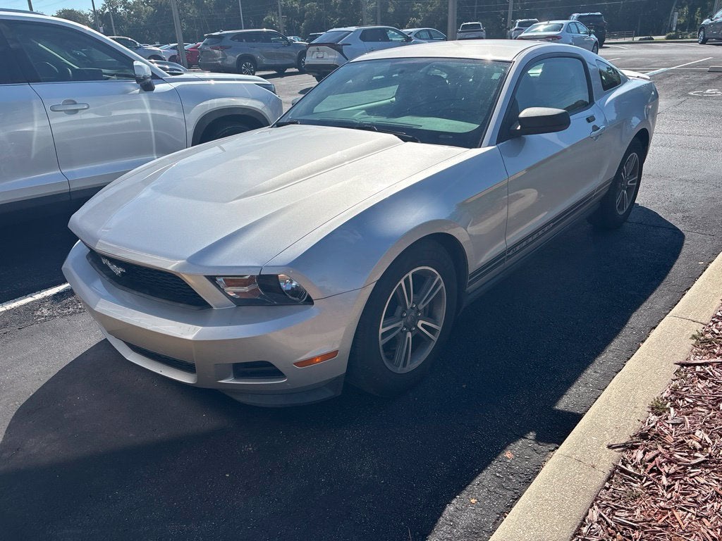 2011 Ford Mustang V6