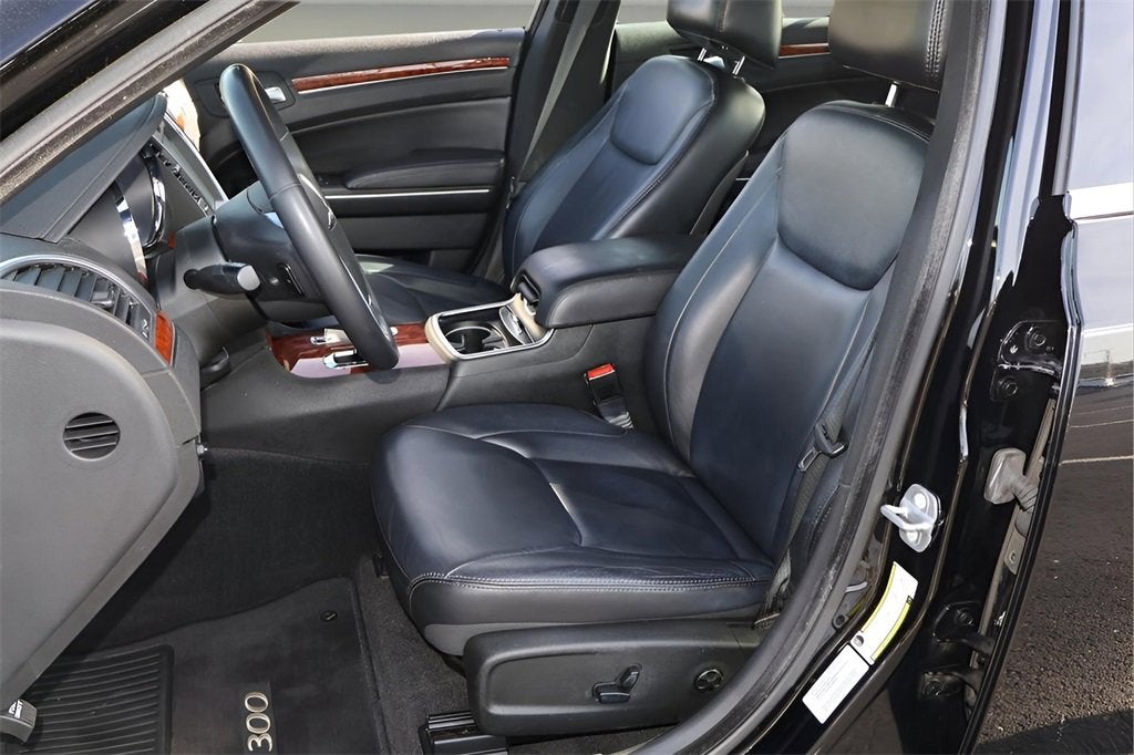2014 Chrysler 300 BASE