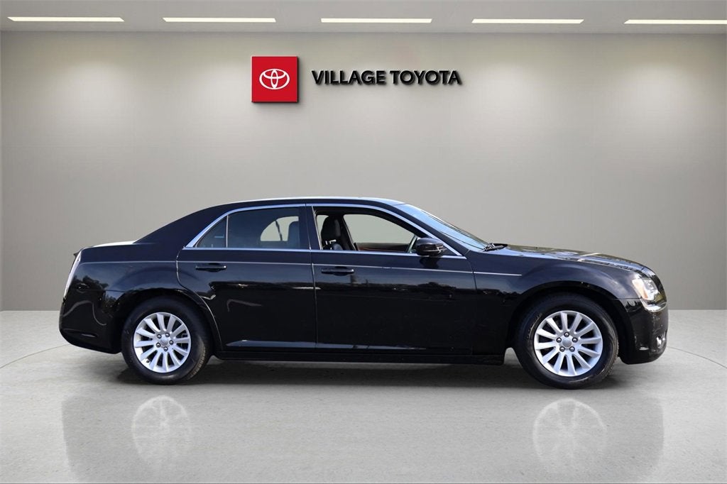 2014 Chrysler 300 BASE
