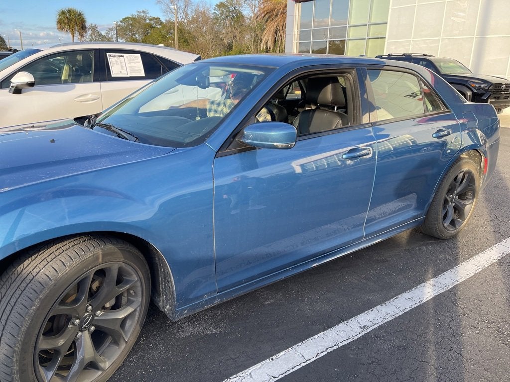 2023 Chrysler 300 Touring L