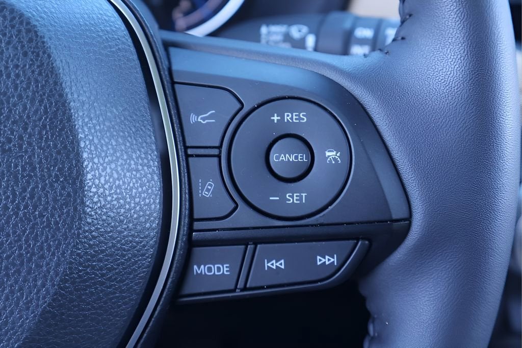 2025 Toyota RAV4 Hybrid XLE Premium