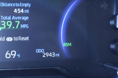 2025 Toyota RAV4 Hybrid XLE Premium