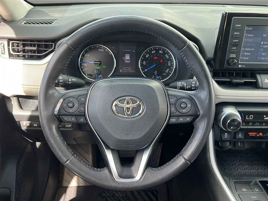 2020 Toyota RAV4 Hybrid XLE
