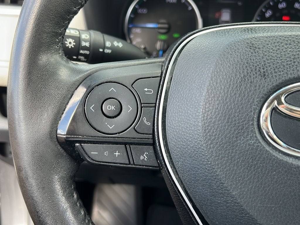 2020 Toyota RAV4 Hybrid XLE