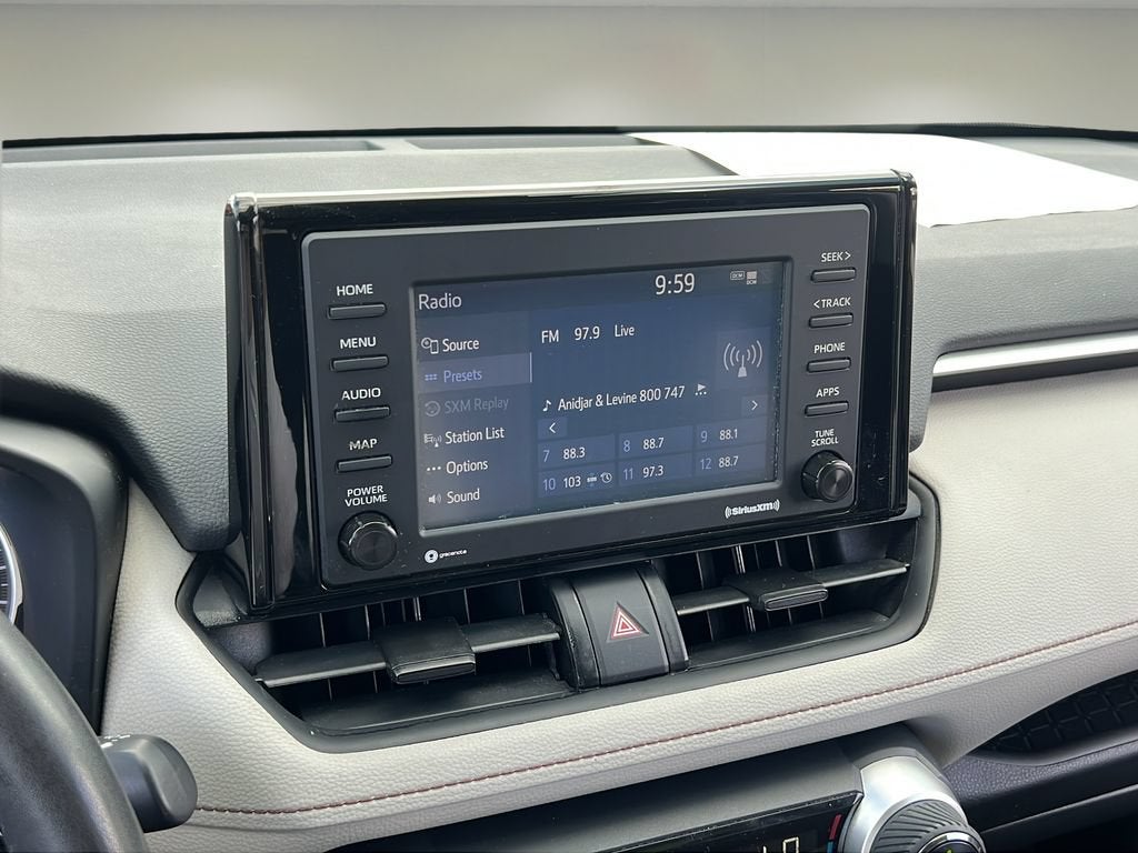 2020 Toyota RAV4 Hybrid XLE