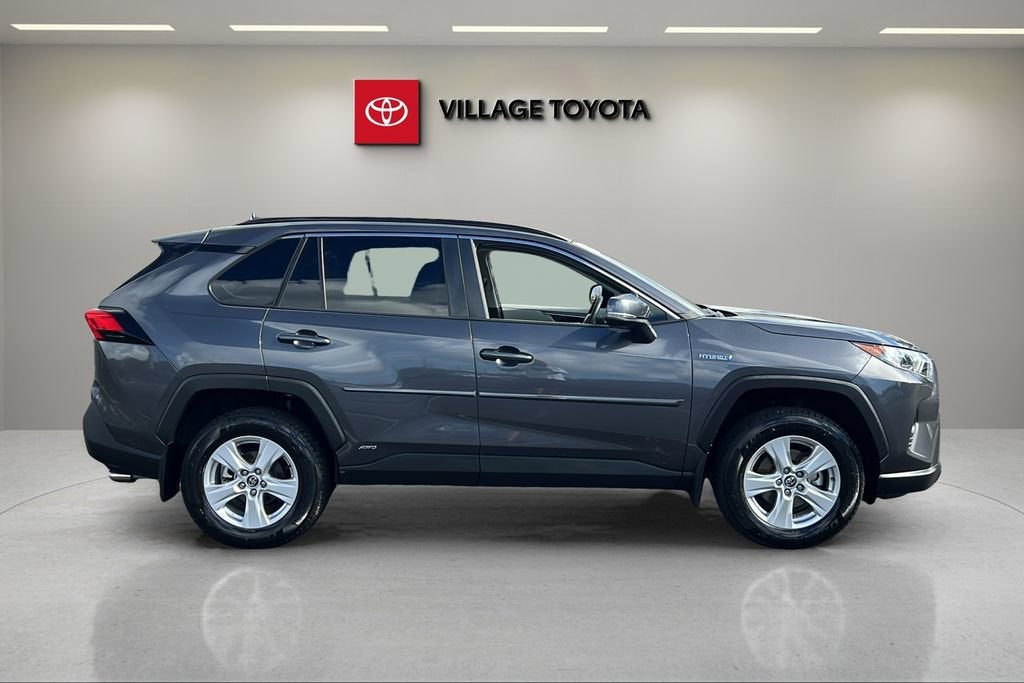 2020 Toyota RAV4 Hybrid XLE