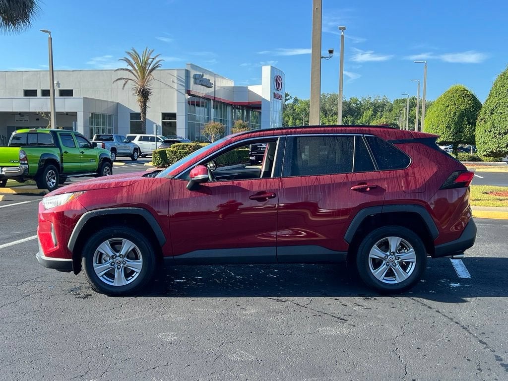 2022 Toyota RAV4 XLE