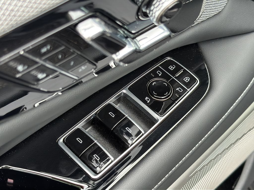 2027 Cadillac OPTIQ Luxury