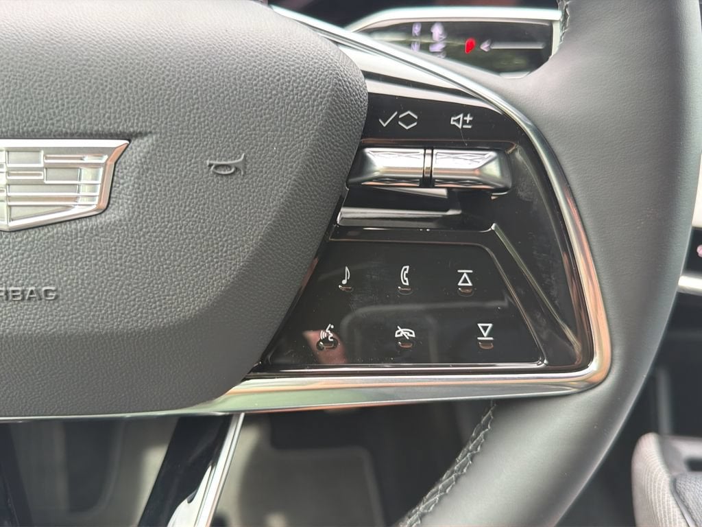 2027 Cadillac OPTIQ Luxury