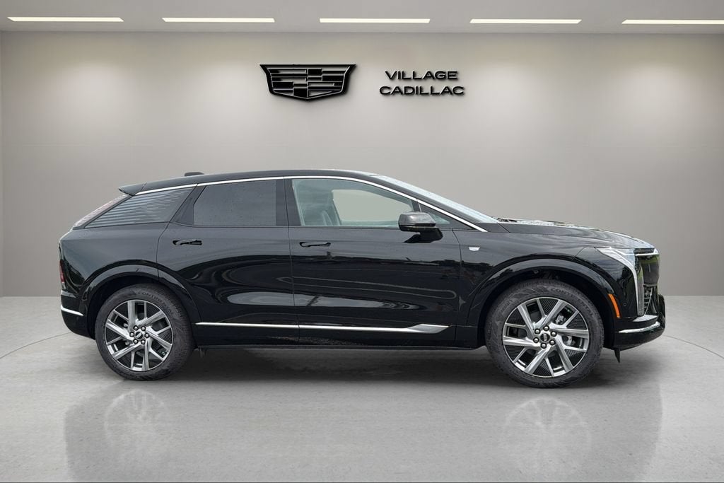 2027 Cadillac OPTIQ Luxury
