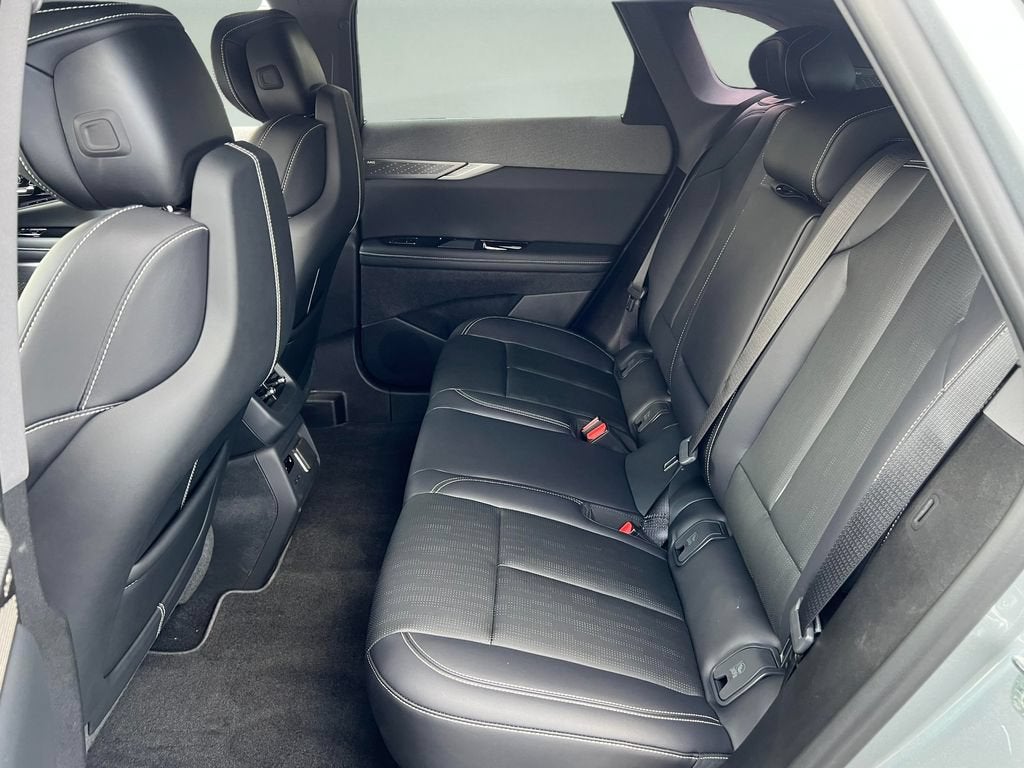 2027 Cadillac OPTIQ Premium Luxury
