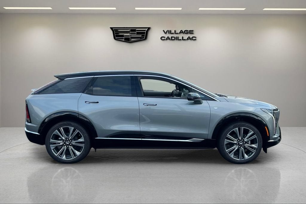 2027 Cadillac OPTIQ Premium Luxury