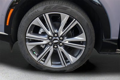 2025 Cadillac OPTIQ Luxury 2