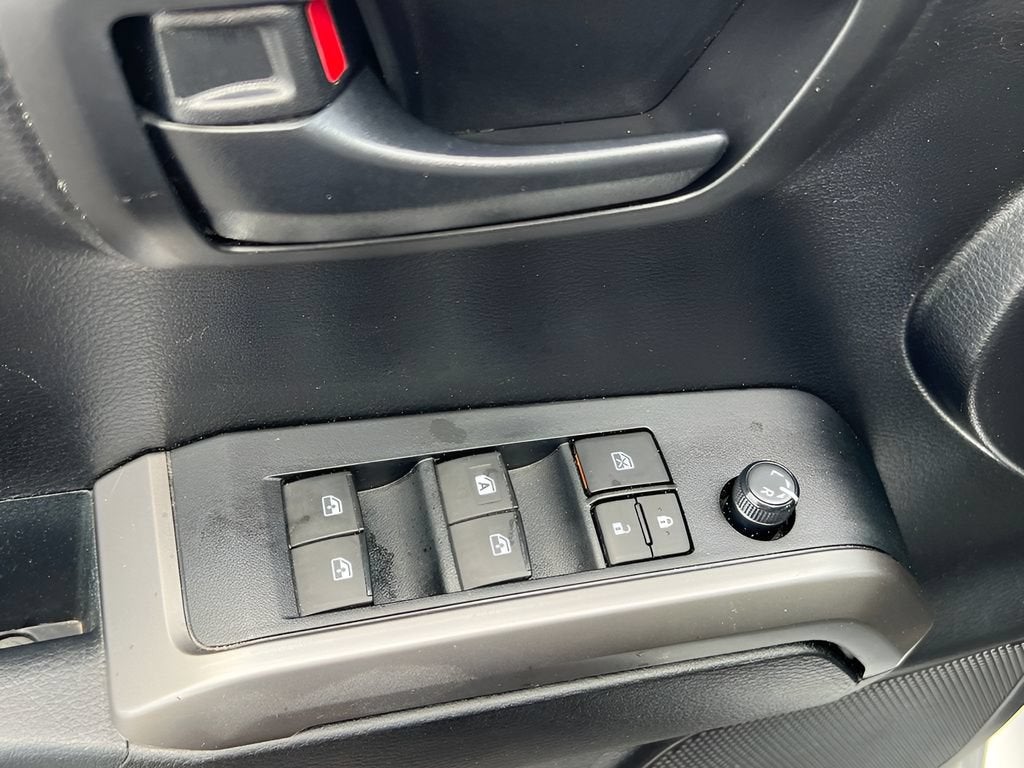 2022 Toyota Tacoma 2WD SR5