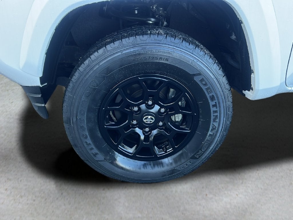 2022 Toyota Tacoma 2WD SR5