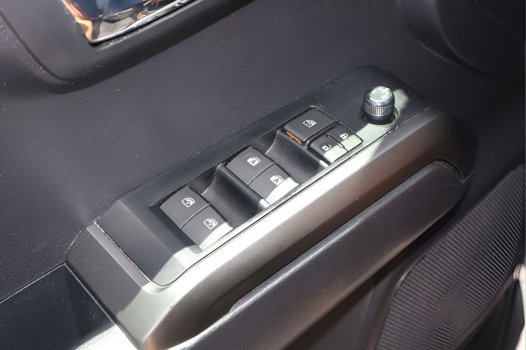 2023 Toyota Tacoma 4WD SR5