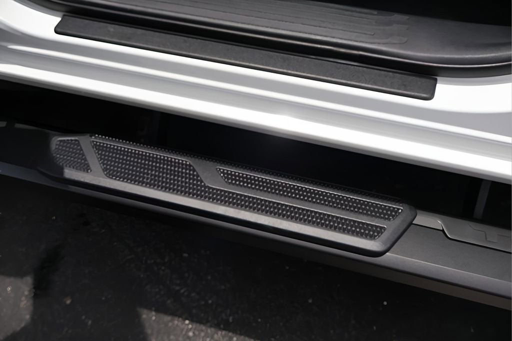 2025 Toyota Tacoma 2WD SR5