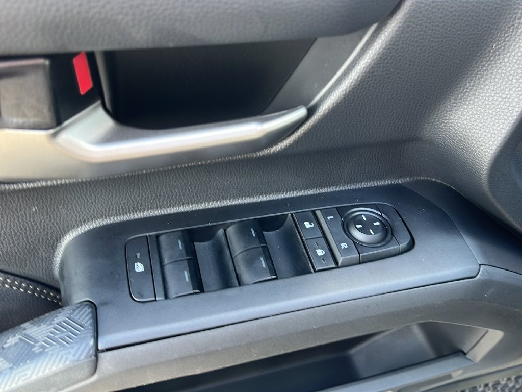 2024 Toyota Tacoma 4WD SR5
